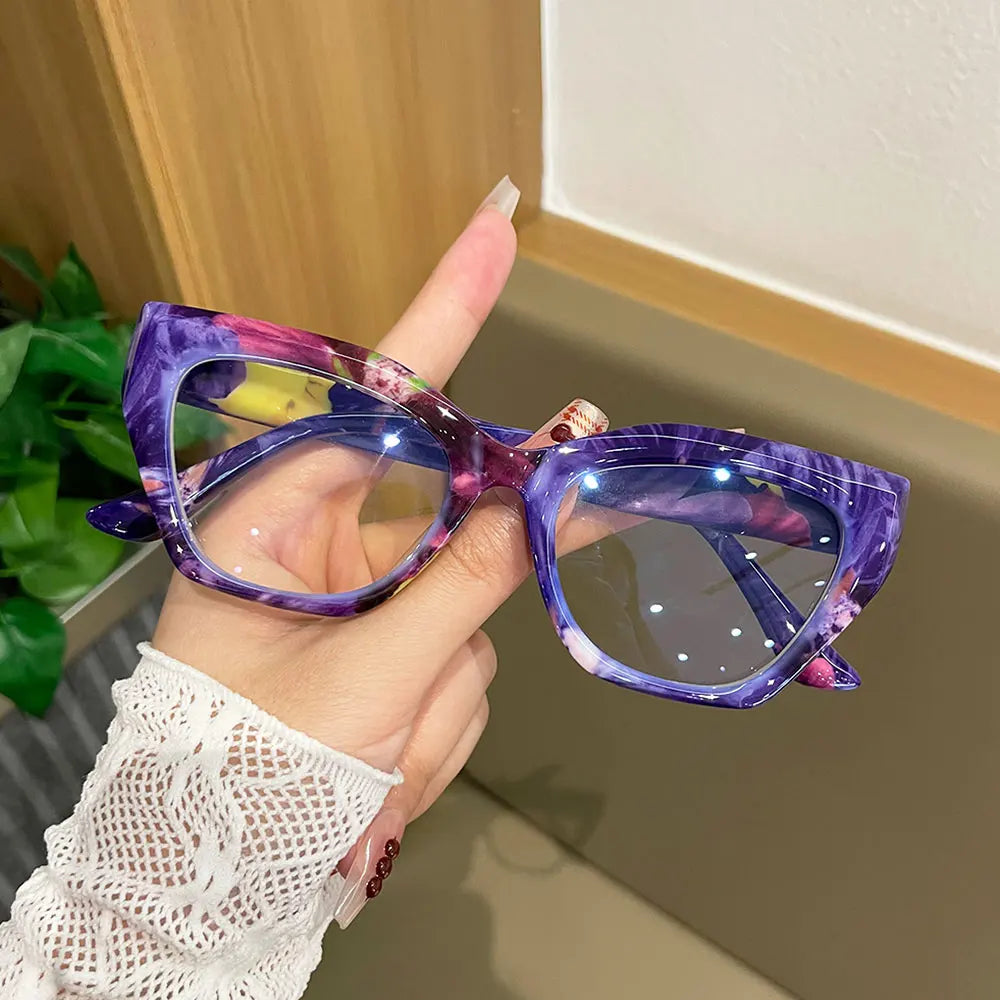 Retro Floral Cat-Eye Reading Glasses for Women, Fashionable Printed Large-Frame Anti-Blue Light Reading Glasses, Personalized Colorful Pattern High-Definition Reading Glasses