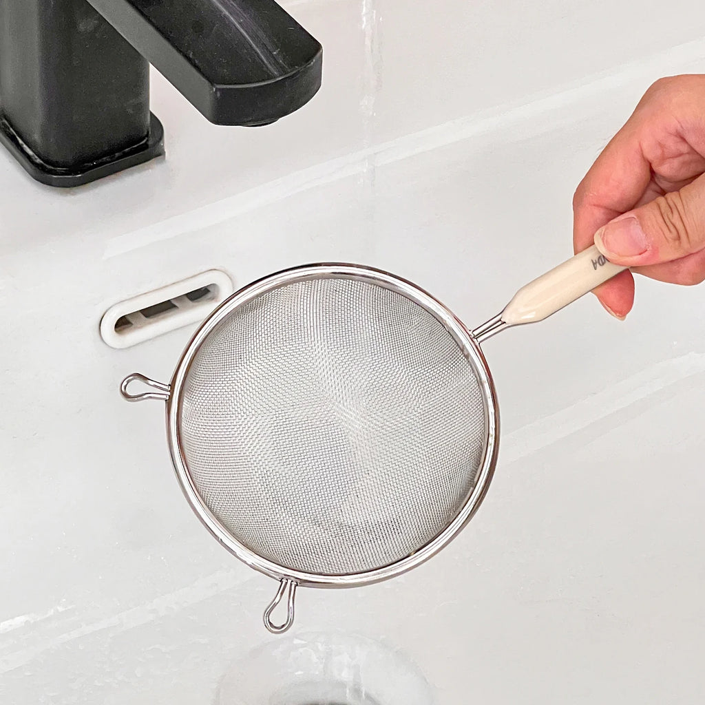 Passoire fine en acier inoxydable 304 durable avec poignée en plastique, tamis à farine, écumoire, ustensile de cuisine