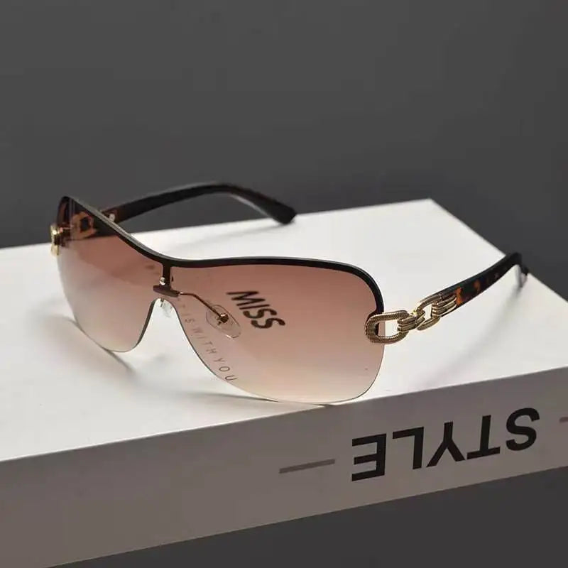 Women Men Gradient Lens Sun Glasses Casual Square Sunglasses Female Male Designer Brand Lovely Travel Outdoor Oculos De Sol