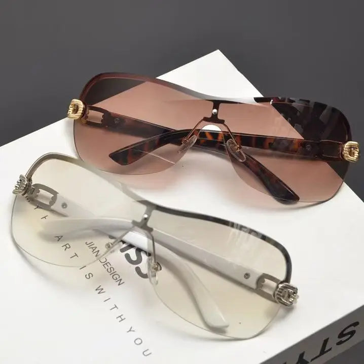 Women Men Gradient Lens Sun Glasses Casual Square Sunglasses Female Male Designer Brand Lovely Travel Outdoor Oculos De Sol