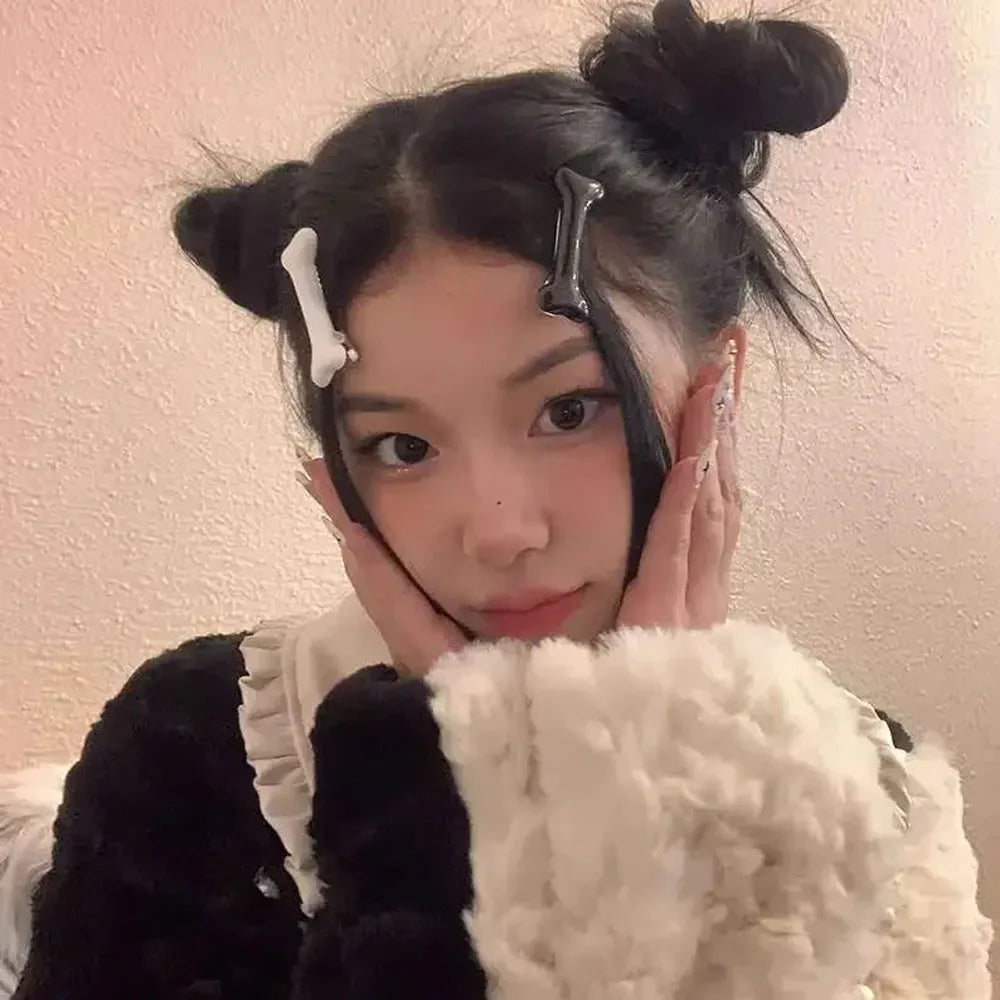 White Bone Hair Clip Cute Cartoon Bobby Pin Y2K Fashion Hair Volume Clip Small Hairpins Barrettes Creative Hair Accessories 2026