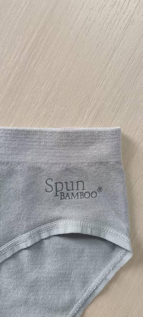 Culotte échancrée en viscose de bambou pour femme