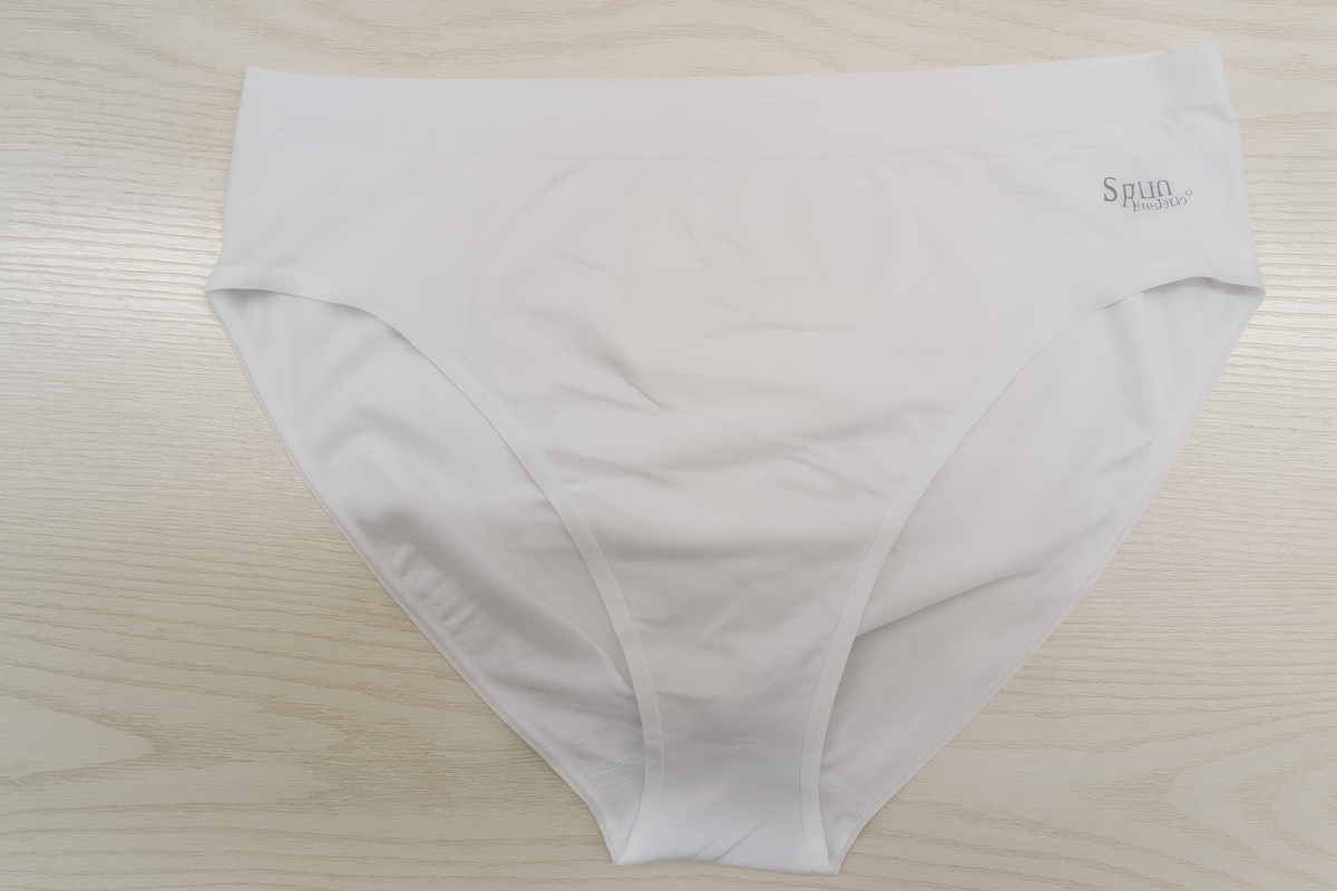 Culotte échancrée en viscose de bambou pour femme